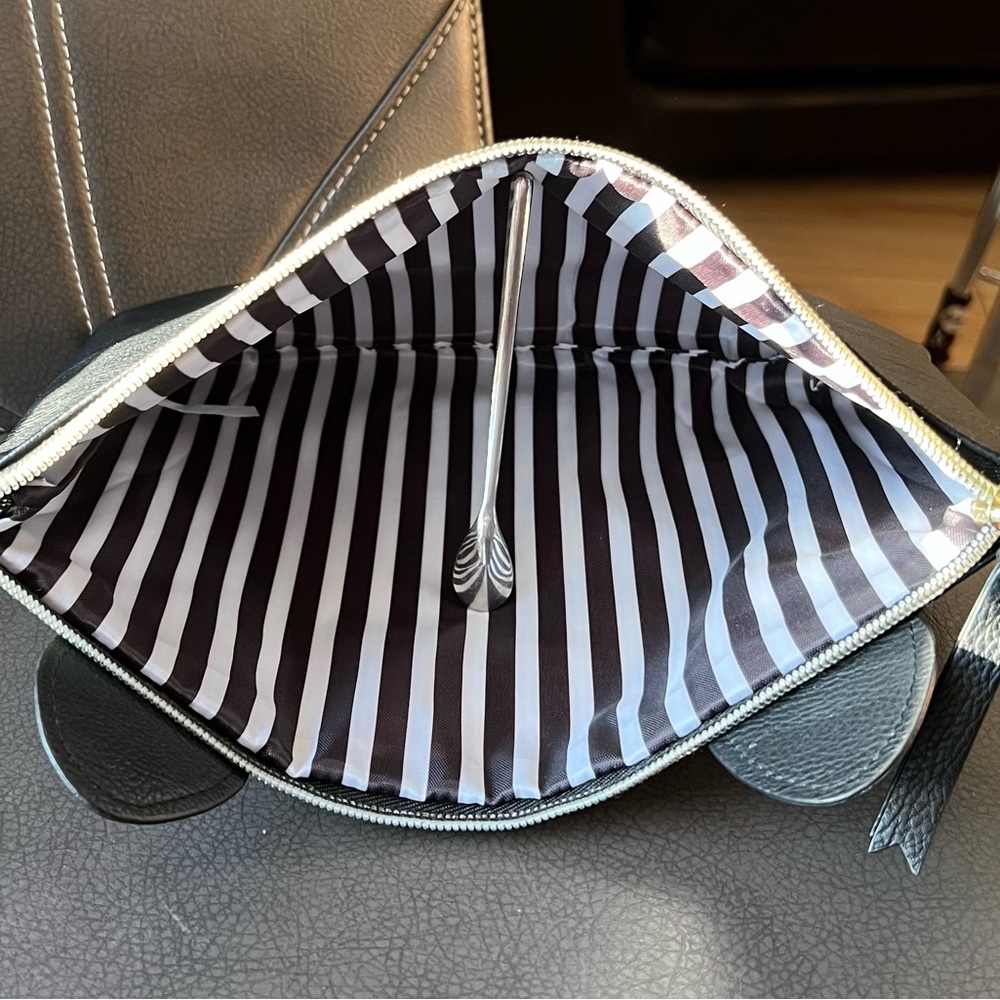 Black Cat Cosmetic Bag - Picture 4 of 7